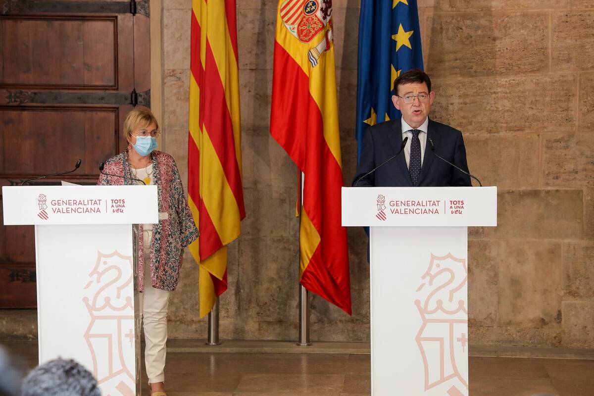 La consellera de Sanidad, Ana Barceló, y el presidente de la Generalitat, Ximo Puig, durante la comparecencia de este martes. Foto: GVA