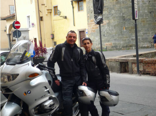 Salvador Navarro y su mujer disfrutan de su pasión por las motos