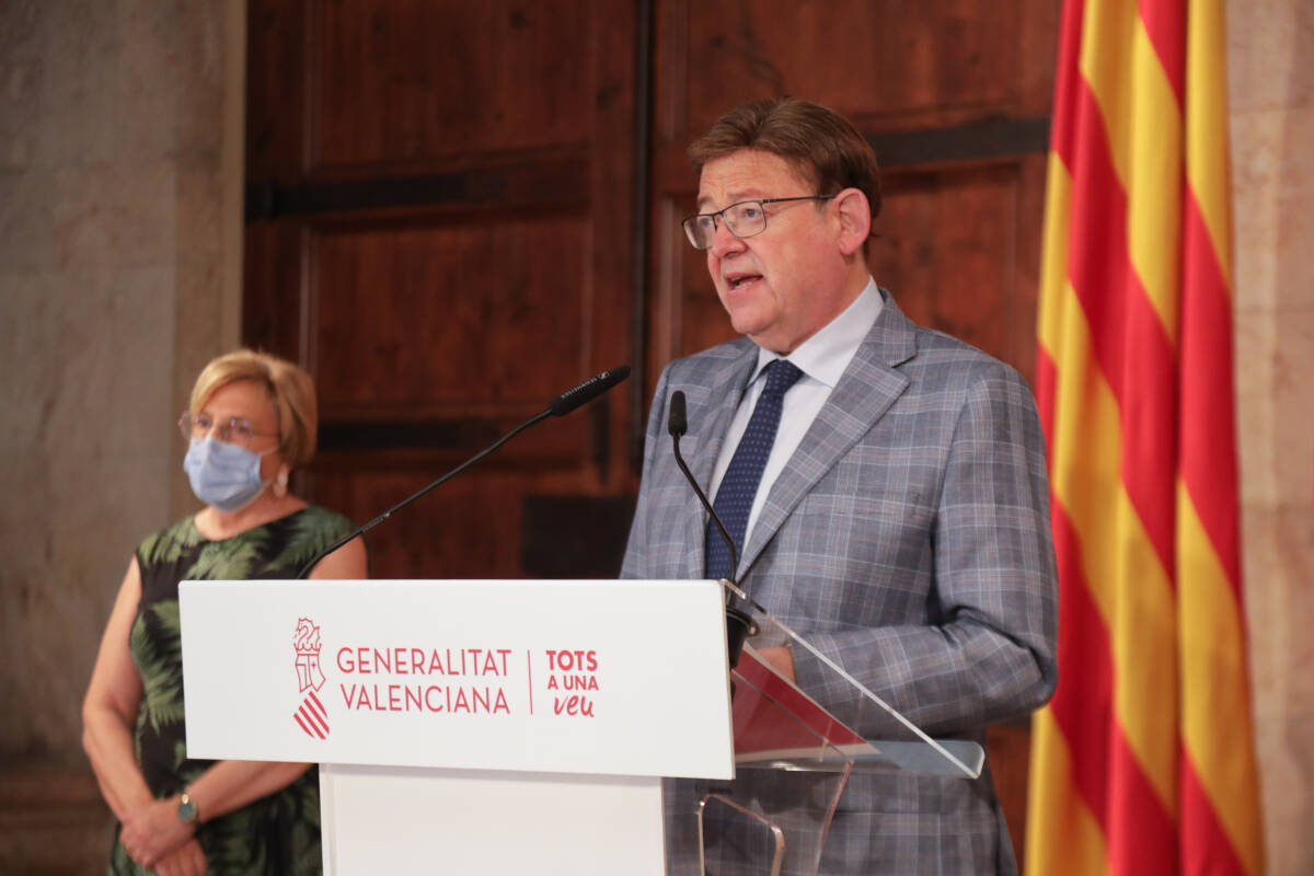 El presidente de la Generalitat, Ximo Puig, y la consellera de Sanidad, Ana Barceló, en la comparecencia de este jueves. Foto: GVA