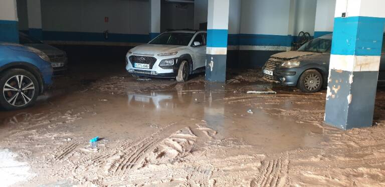 Garaje en Riba-roja tras las lluvias torrenciales. Foto: Ajuntament de Riba-roja