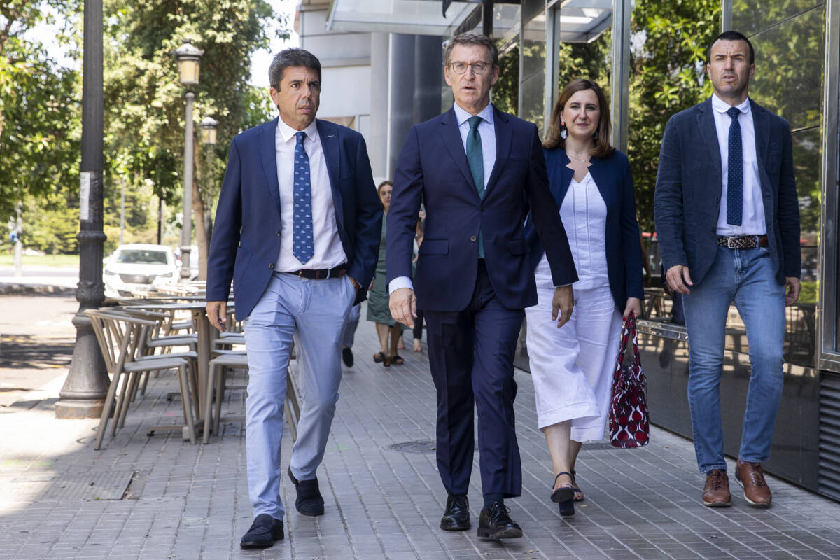 Carlos Mazón, Alberto Núñez Feijóo, María José Catalá y Vicente Mompó. Foto: EVA MÁÑEZ