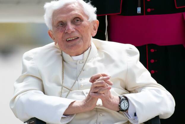 Muere, Benedicto XVI