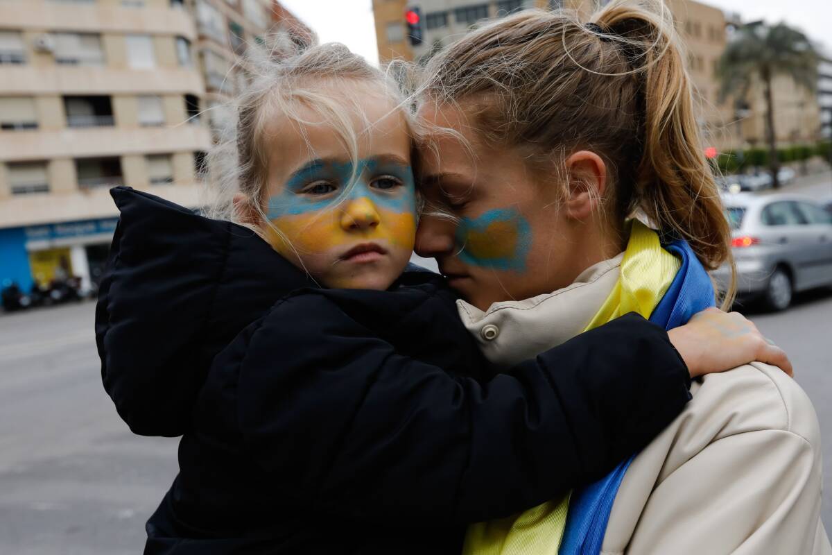 Manifestación de ucranianos en Murcia. Foto: EDU BOTELLA