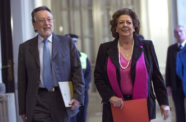 Alfonso Grau y Rita Barberá, en una imagen de 2015. Foto: EFE/MANUEL BRUQUE