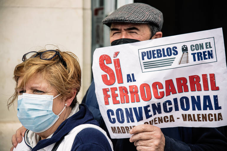 Protesta desde Aranjuez. Foto: CARLOS LUJÁN/EP