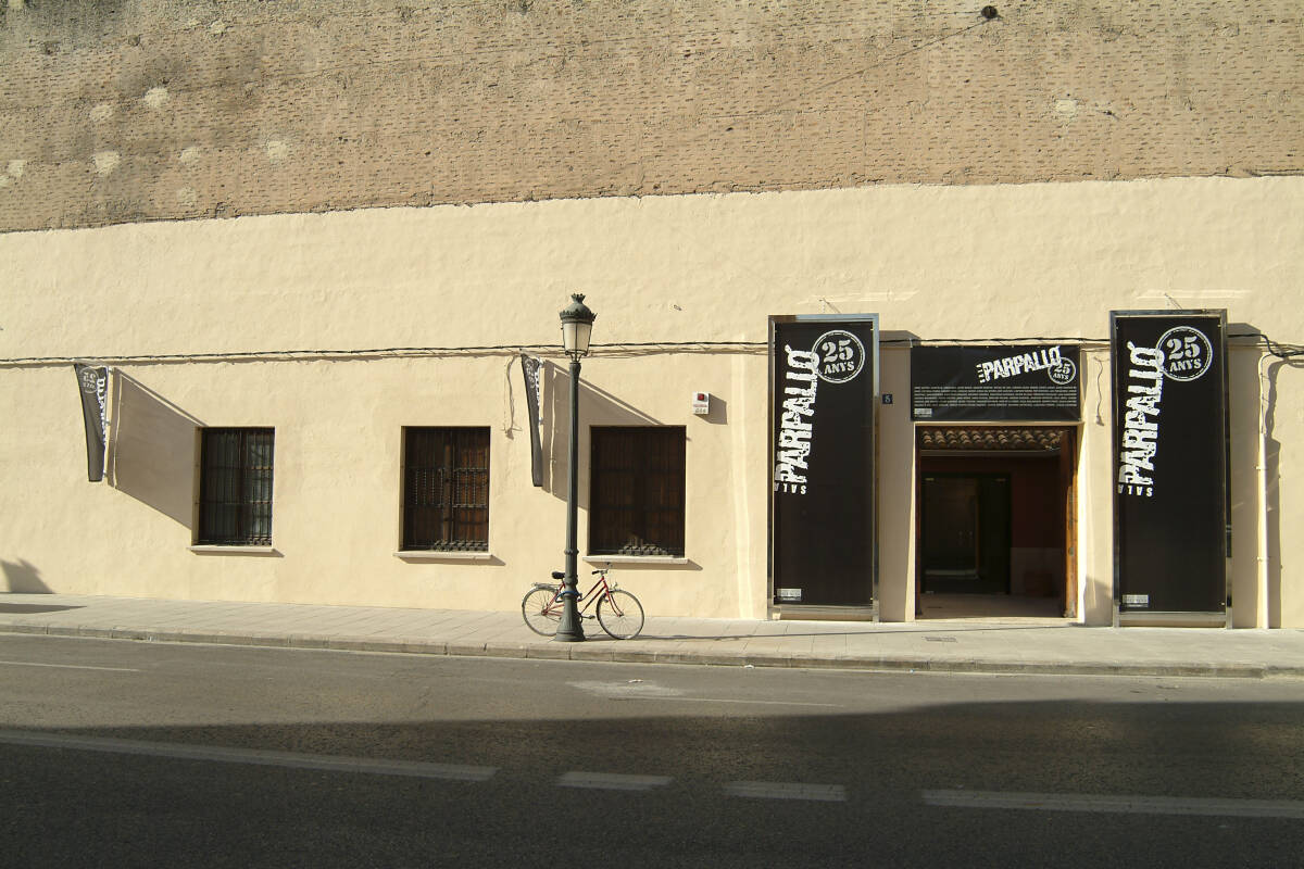 Fachada de la desaparecida Sala Parpalló de la Diputació de València