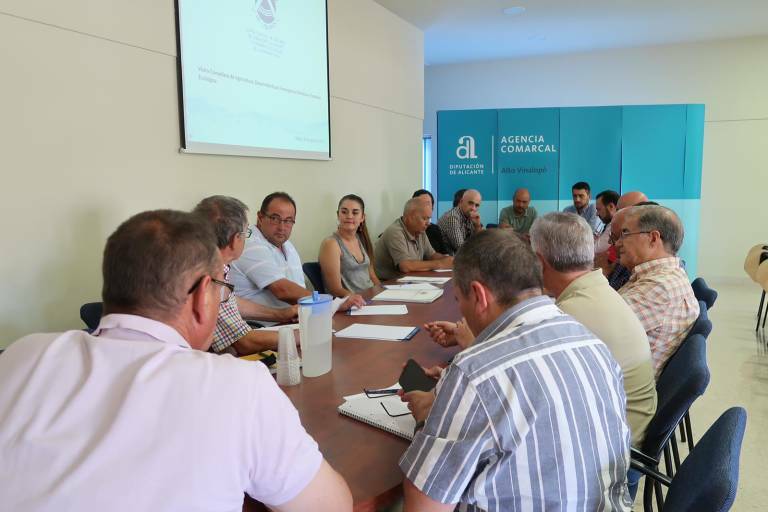 Reunión de Mireia Mollà con la Junta de Usuarios del Vinalopó en 2019