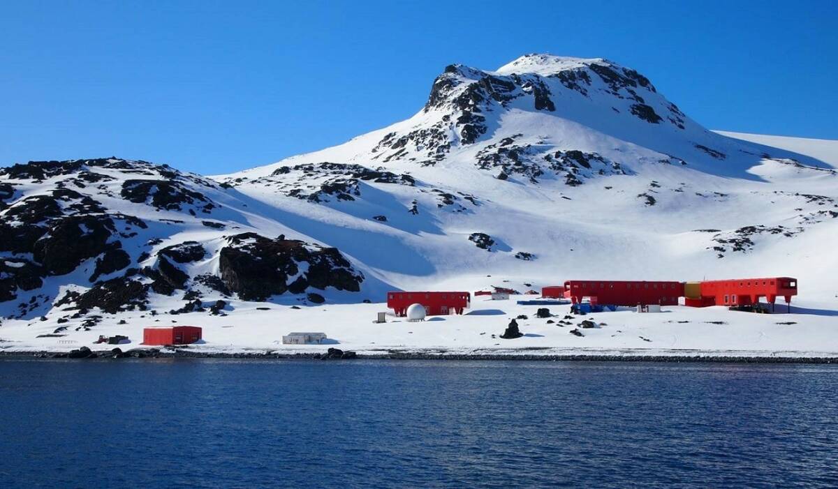Base Antártica Española Juan Carlos I rehabilitada por Cleop