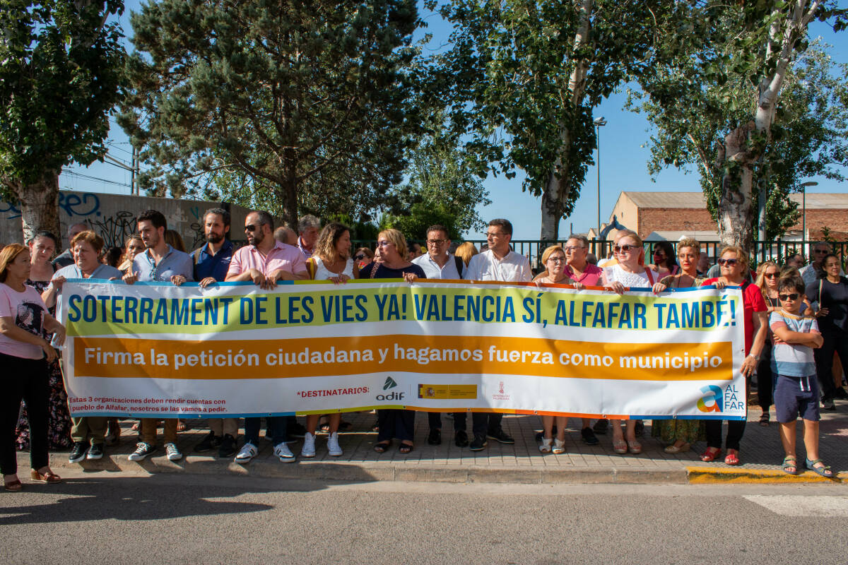 Manifestación a favor del soterramiento el pasado mes de junio. Foto: Ajuntament d'Alfafar