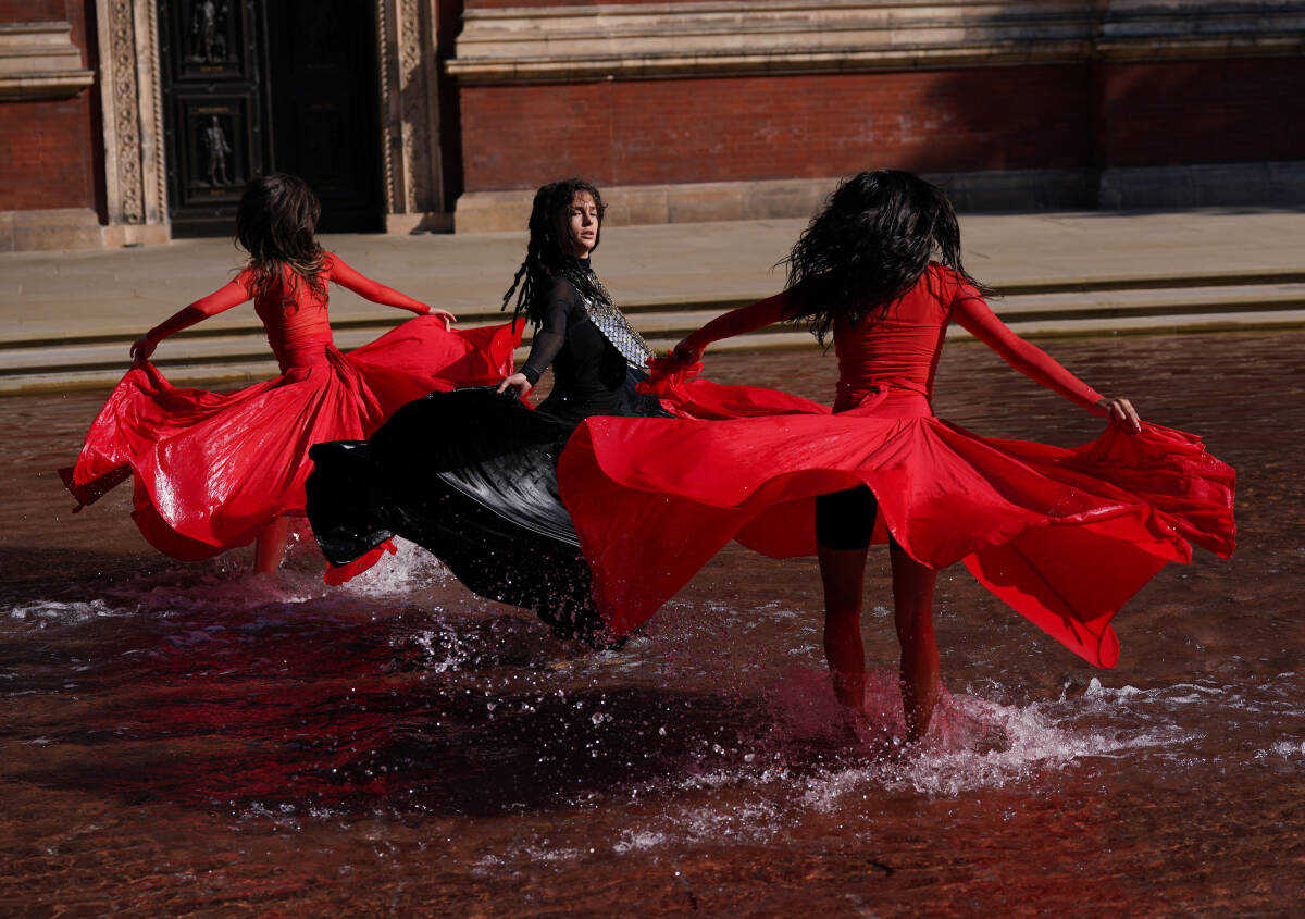 Bailarines en Londres. Foto: Yui Mok / PA Wire / dpa 