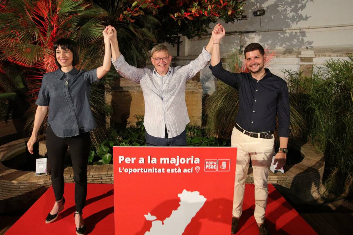 La ministra Diana Morant, Ximo Puig y el alcalde de Gandia, José Manuel Prieto. Foto: EFE/Natxo Francés