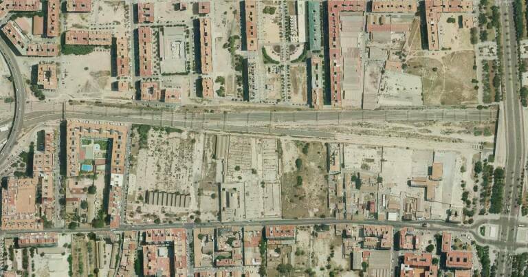  Imagen de los terrenos del canal de acceso ferroviario de València. Foto: AYUNTAMIENTO DE VALÈNCIA
