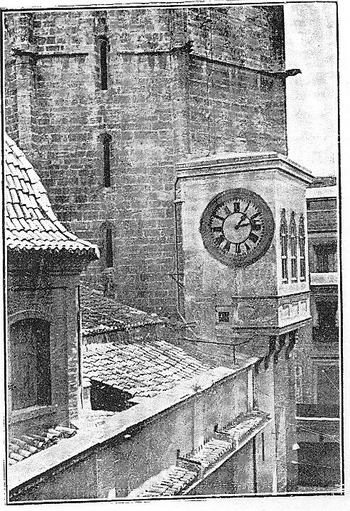 La mostra del rellotge municipal, abans de ser desmuntat al segle XX. ANÒNIM