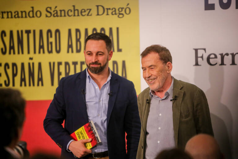 Santiago Abascal y el escritor Fernando Sánchez Dragó en 2019. Foto: RICARDO RUBIO/EP