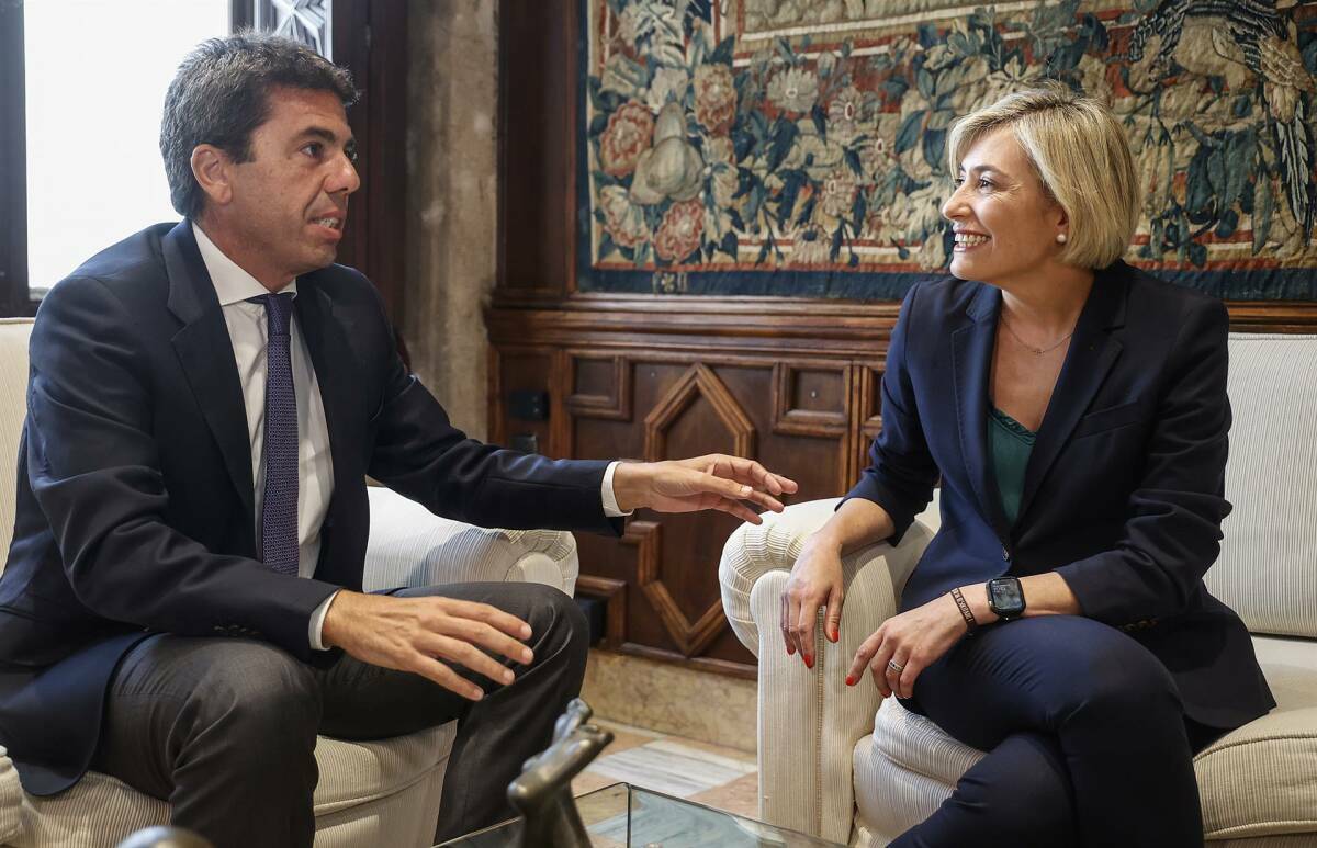 El presidente de la Generalitat, Carlos Mazón, y la consellera Elisa Núñez.Foto: EP/Rober Solsona