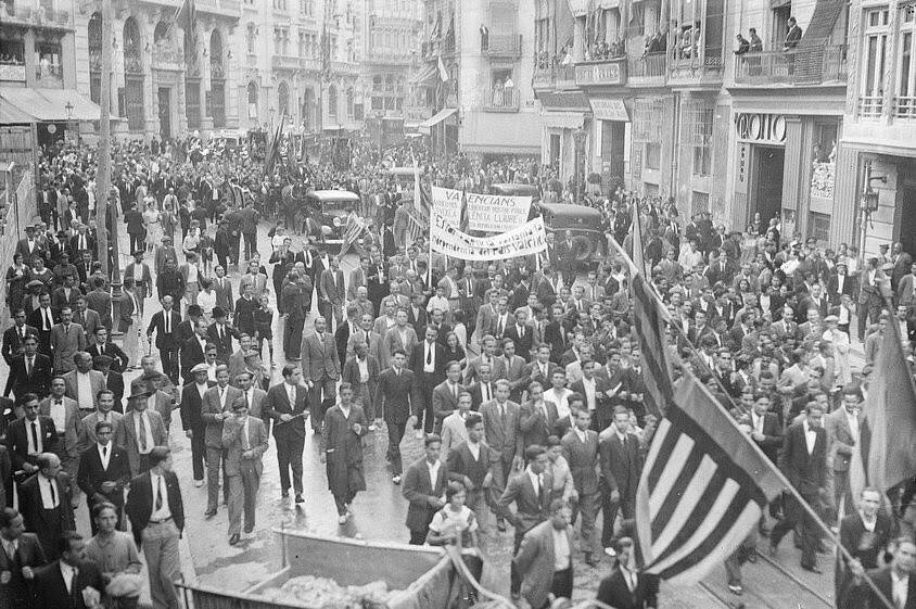 Manifestació valencianista a la ciutat de València el 9 d'Octubre de 1933