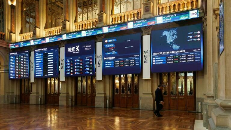 Ibex hits 9,900 integers on opening as ArcelorMittal leads gains