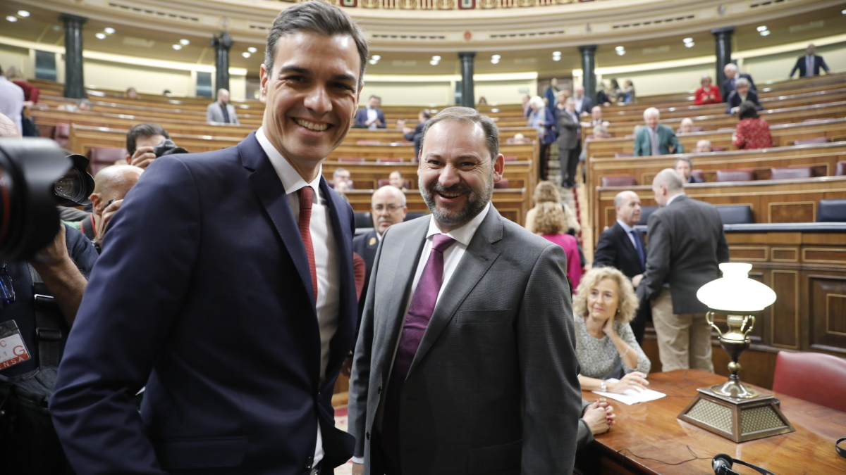 Le PP demande à Sánchez d’expliquer s’il a licencié Ábalos pour avoir perçu des commissions de “sa main droite”
