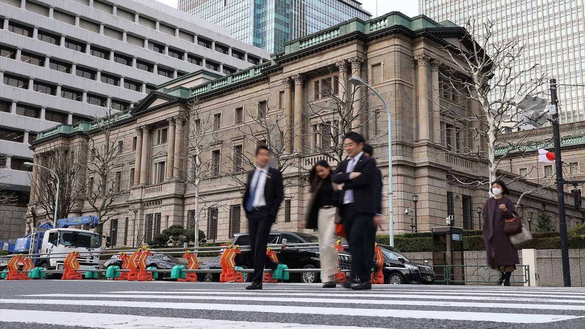 政府と日銀のバランスは難しい